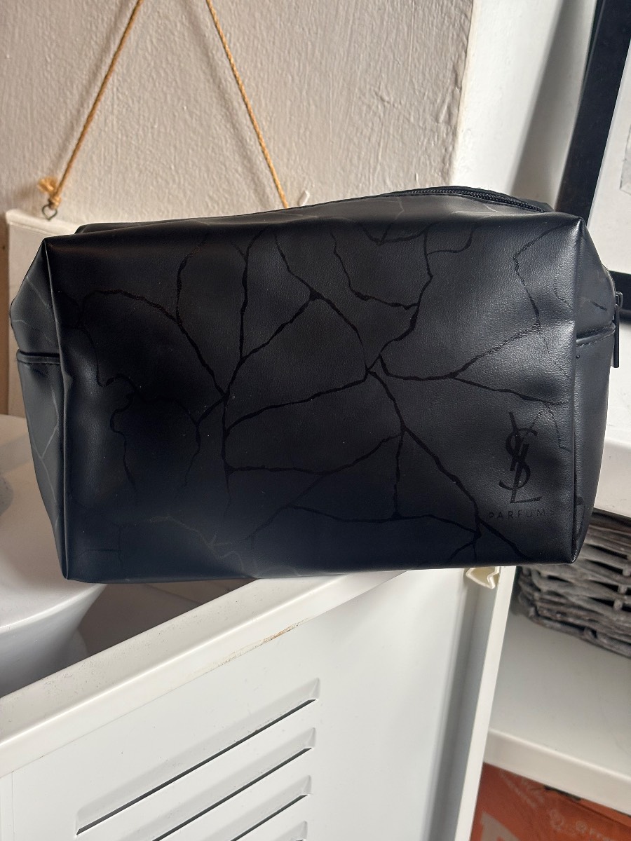 YSL Beauty Toiletry / Makeup Bag – New Without Tags 🖤
