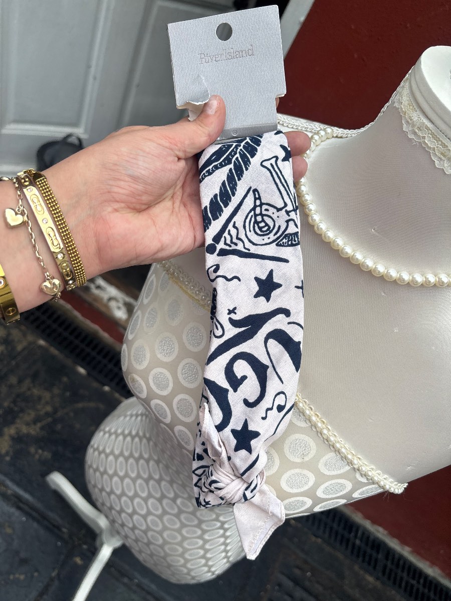 River Island White & Navy Bandana – New with Tags