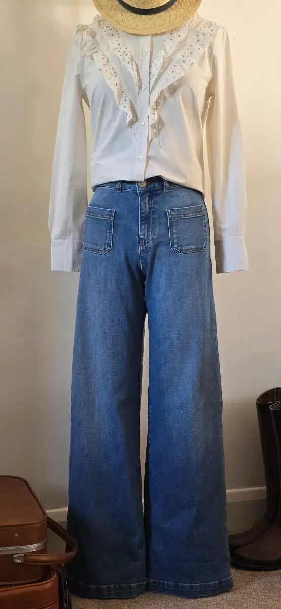 Baukjen Robyn organic cotton stretch jeans light washed indigo size 8UK