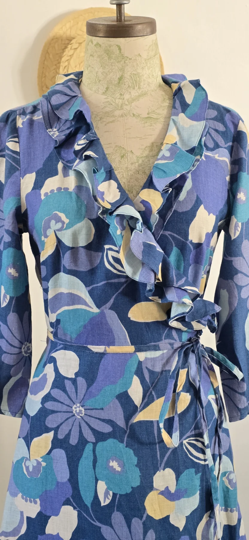 Vintage linen long wrap dress blue floral ruffle collared size 12-14UK