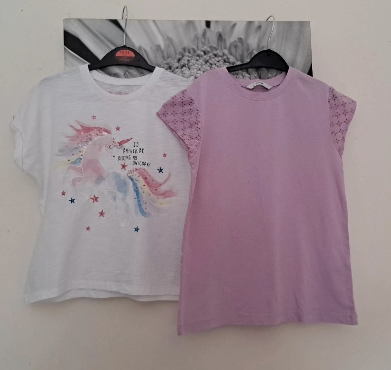 Girls t-shirt tops bundle age 9-10