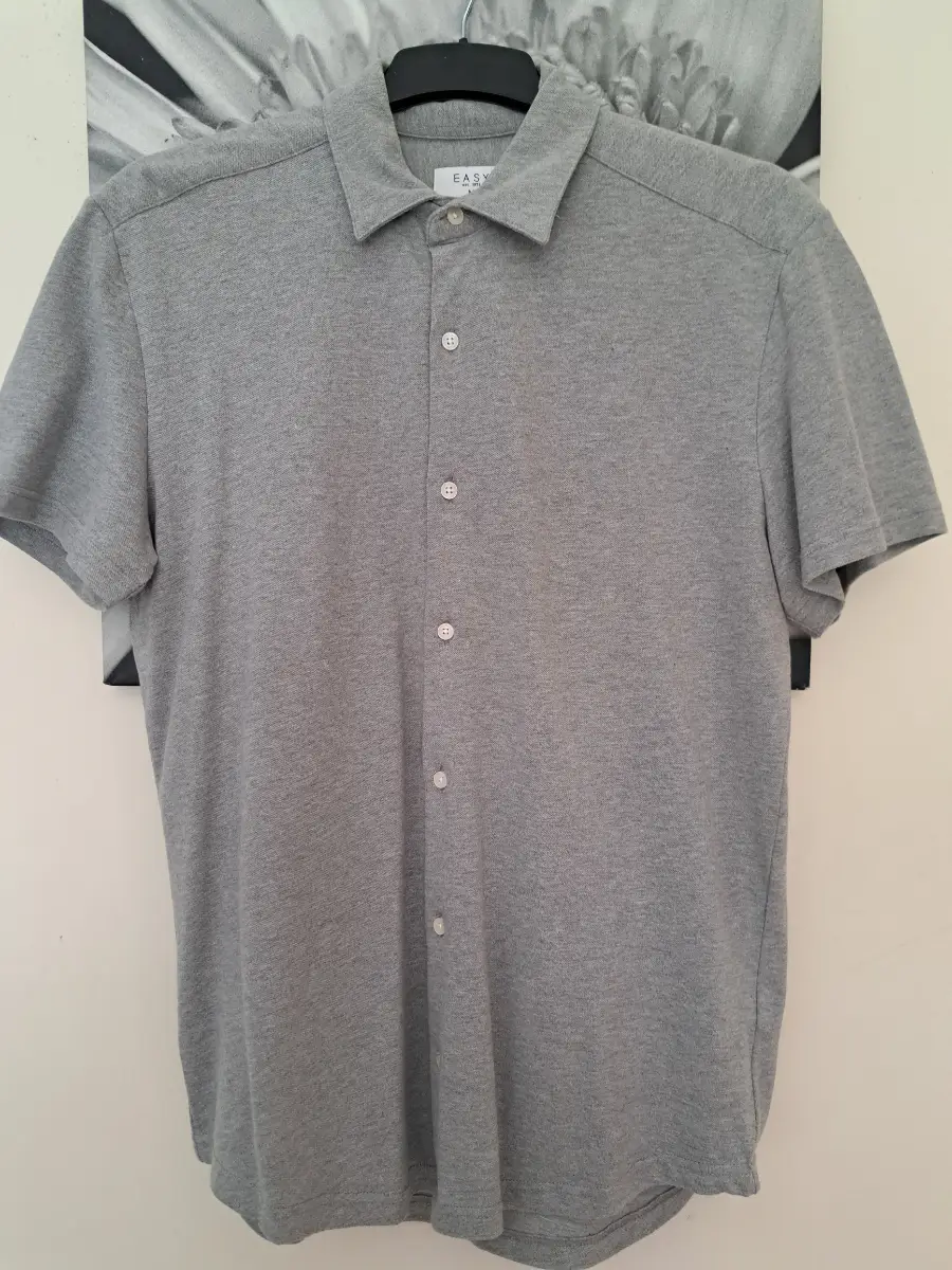 Mens short sleeved shirt size M