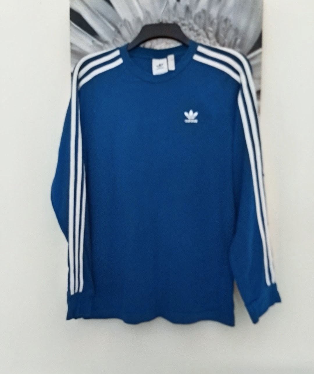 Adidas mens long sleeved top size M
