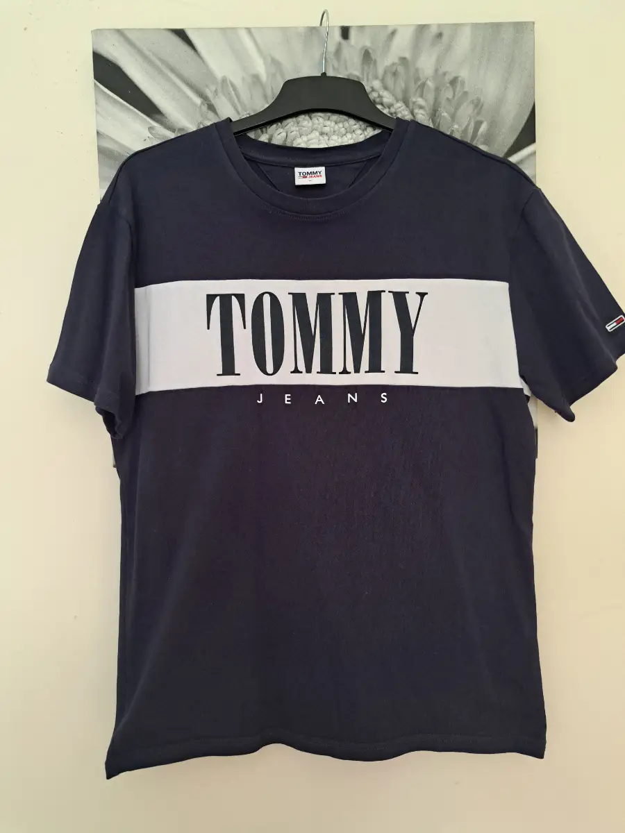 Tommy Jeans men's t-shirt size M