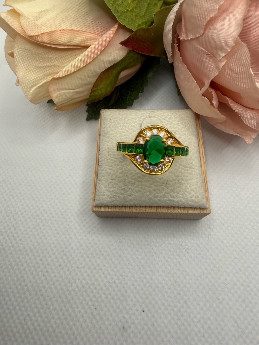 18k Gold Plated Sliver Faux Emerald Ring Size P