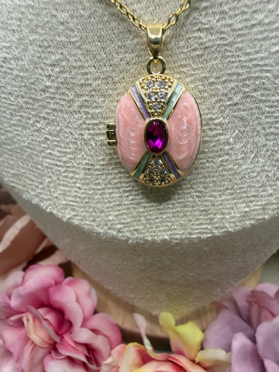 Gold Plated stainless steel enamel vintage style locket 5