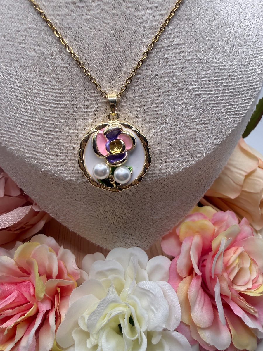 Stainless steel and enamel flower pendent necklace