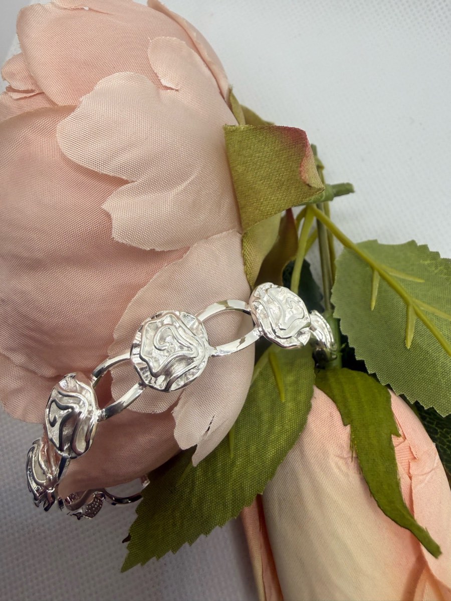 Sliver Plated Rose Design Adjustable Bangle