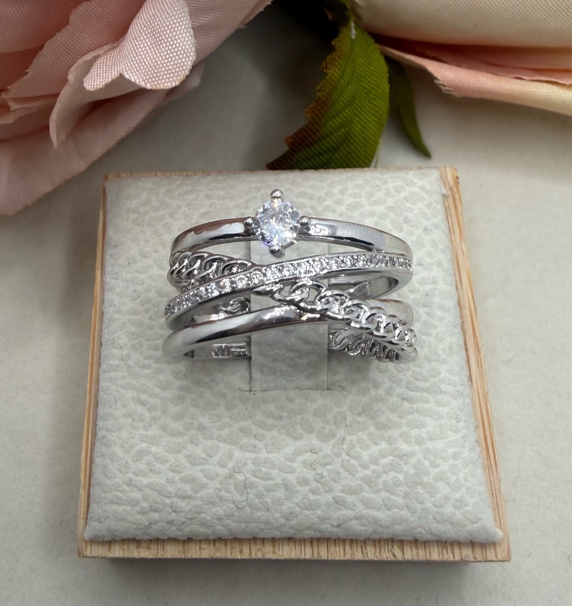 925 stamped sliver Crystal multi row ring size o
