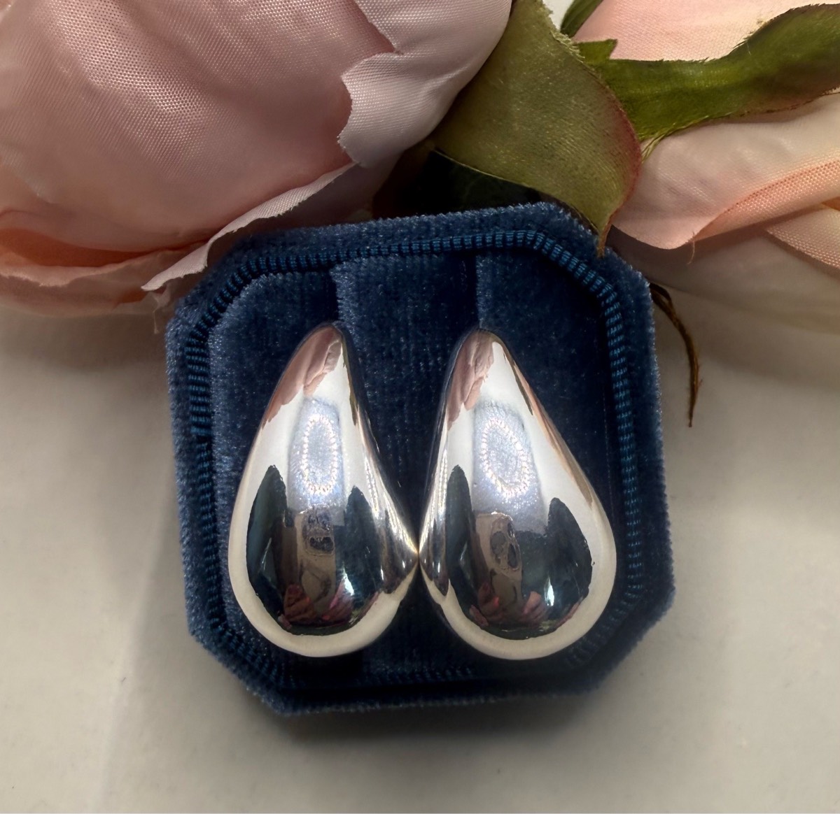 925 stamped water drop hollow earrings