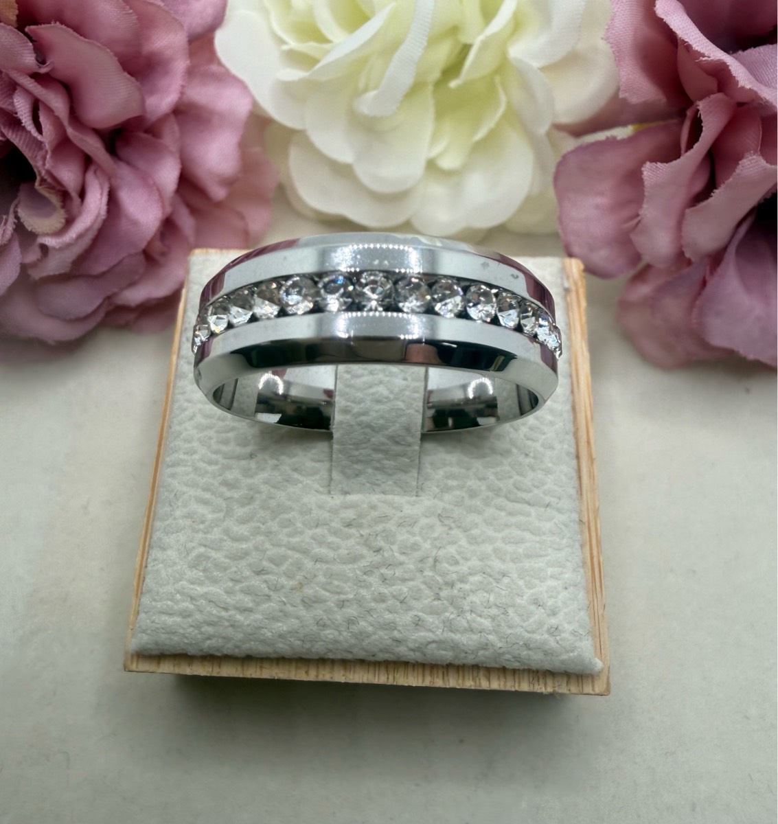 Stainless steel 8mm full crystal ring size y