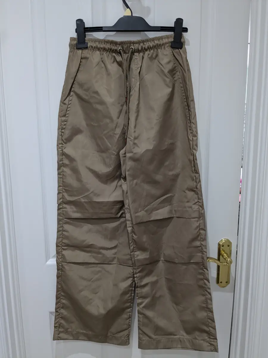Boohoo..Stone Parachute Trousers ..Size 8uk..NWT