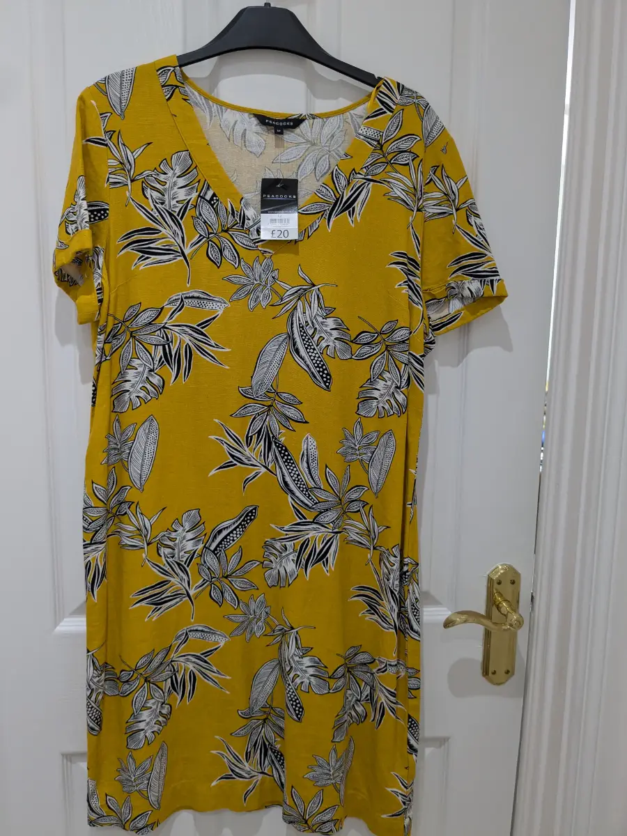 Peacocks..Yellow Leafy V Neck Dress..Size 12uk..NWT RRP £20