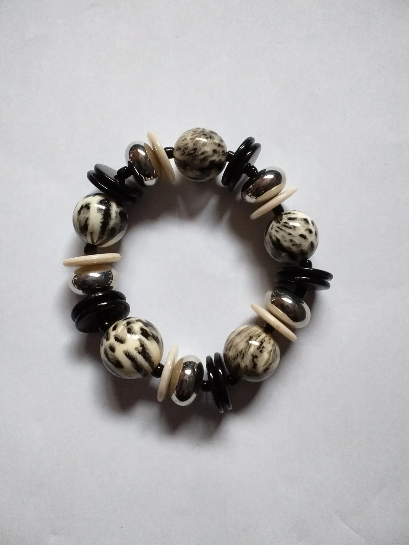 Beaded bracelet