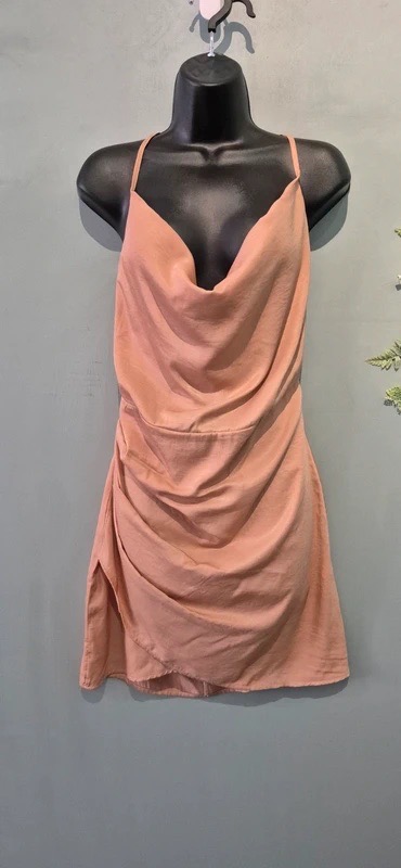 Just Kendall Nude pink Cowl Neck Ruched Mini Dress size M (10)