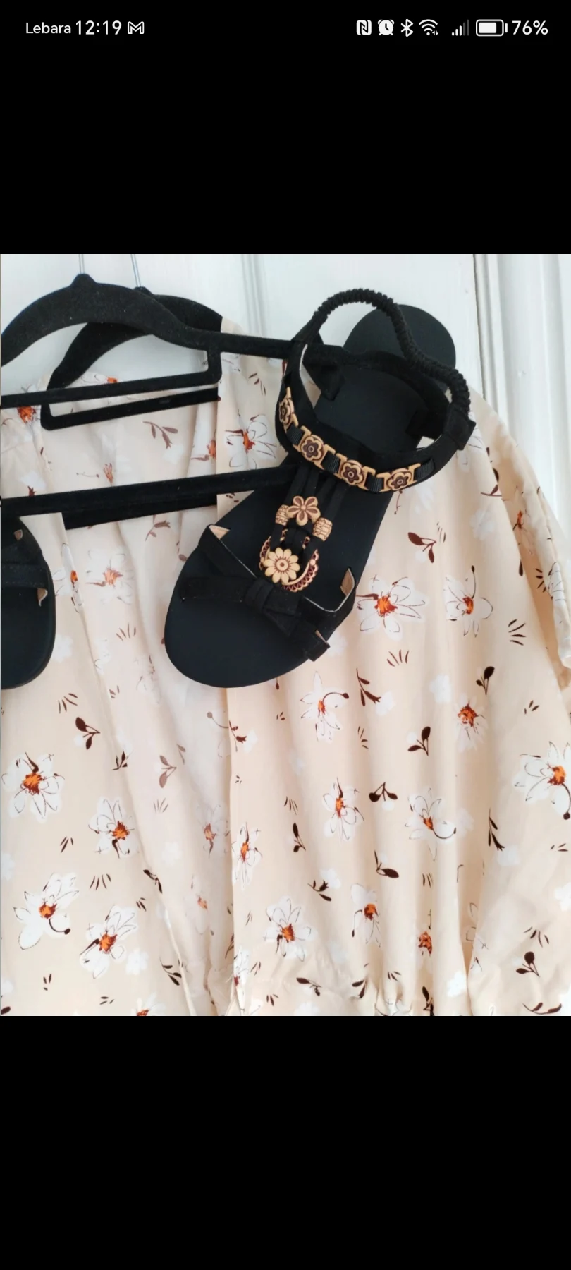 💛 SALE 🧡Tamsy floral kimono/pool cover up & black sandals 🧡