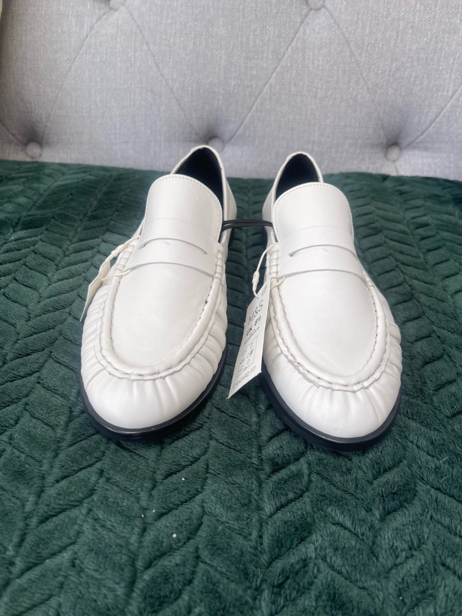 M&S Leather Loafer's Size 6.5