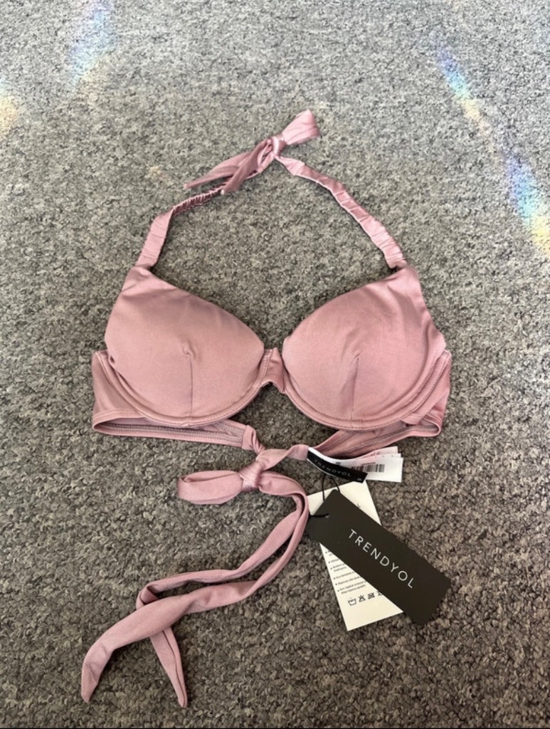 BNWT trendyol size 10 rose pink bikini top