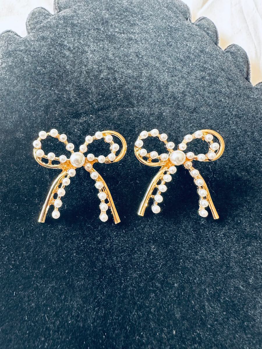 Y2K Gold Pearl Bow Earrings Coquette Cute Girly Vintage Style Stud Earrings