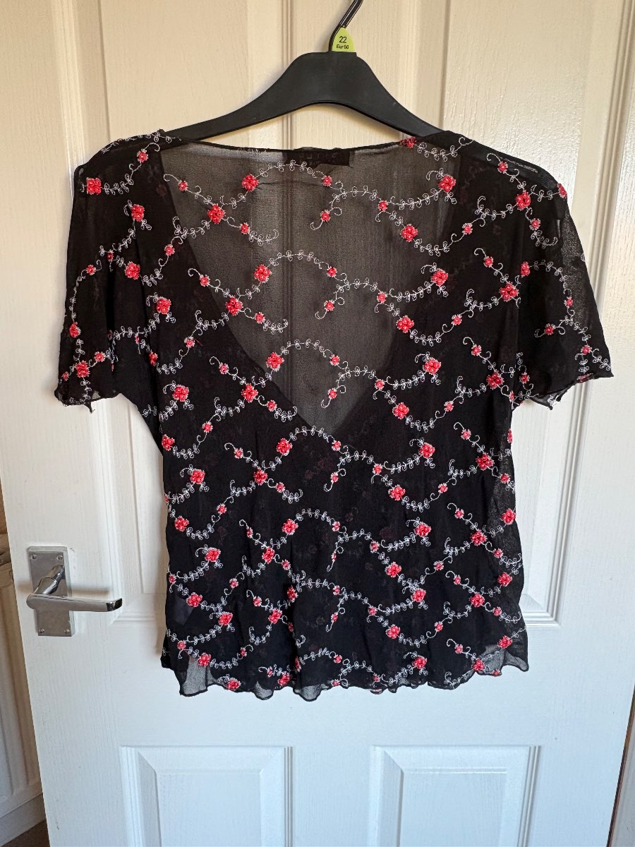 Style Unlimited Women’s Black Sheer Mock Wrap Embroidered Top Size 22