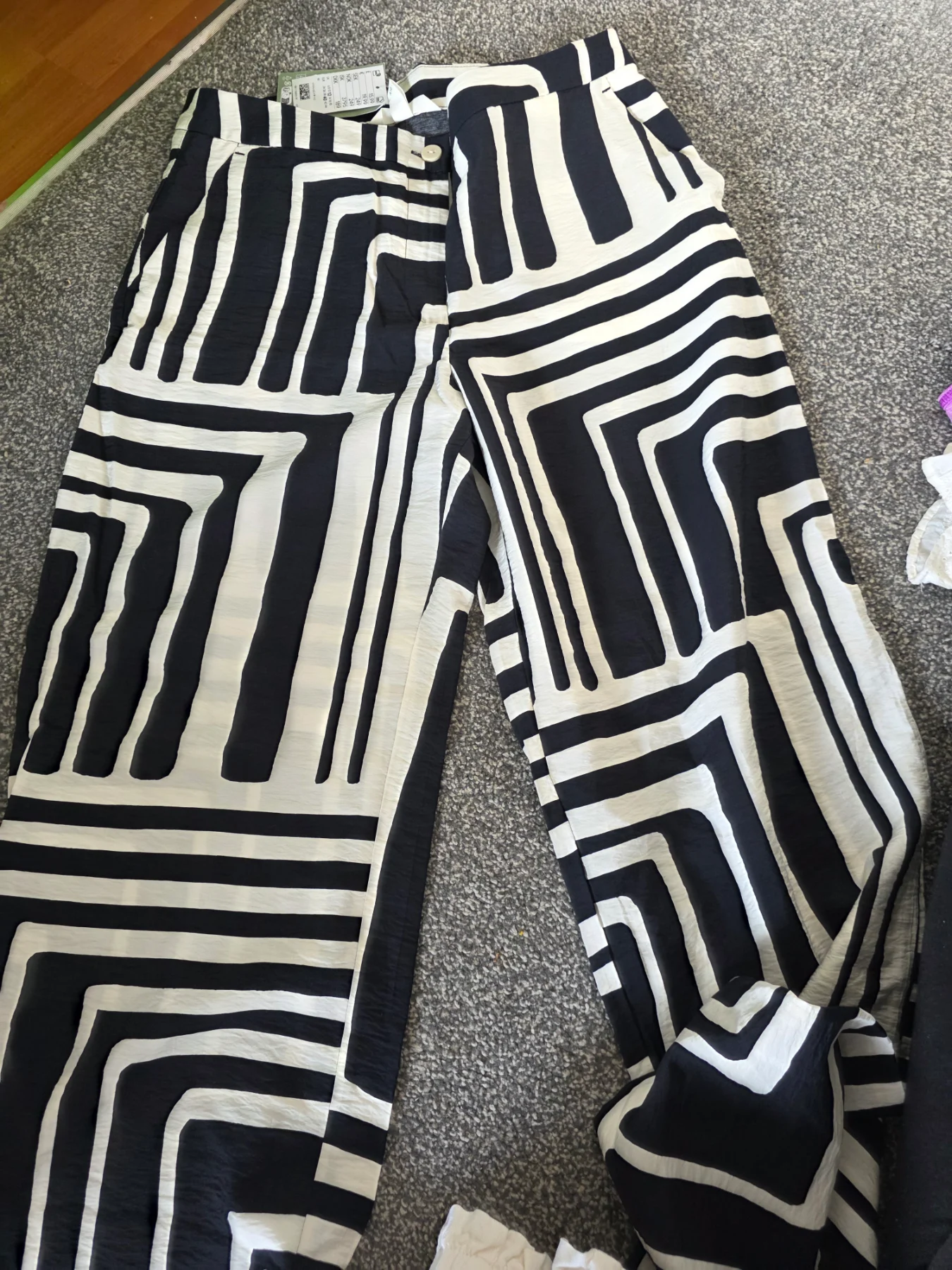H&M Wideleg Lightweight Trousers