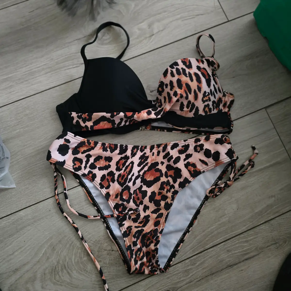 Lovely Lepord print bikini
