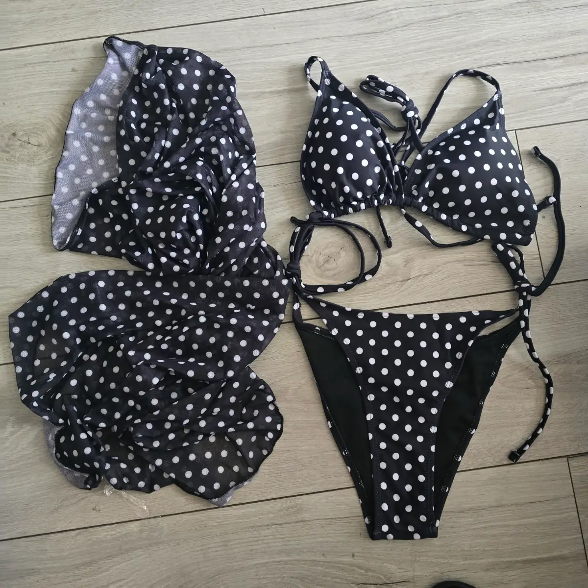 3 piece spotty bikini