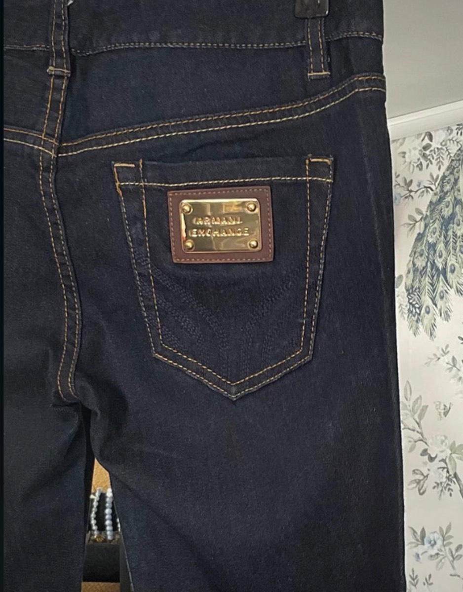 Armani Exchange Dark Indigo Skinny Jeans. US 4 ( UK 8 ) Leg 33 inches. Like new.