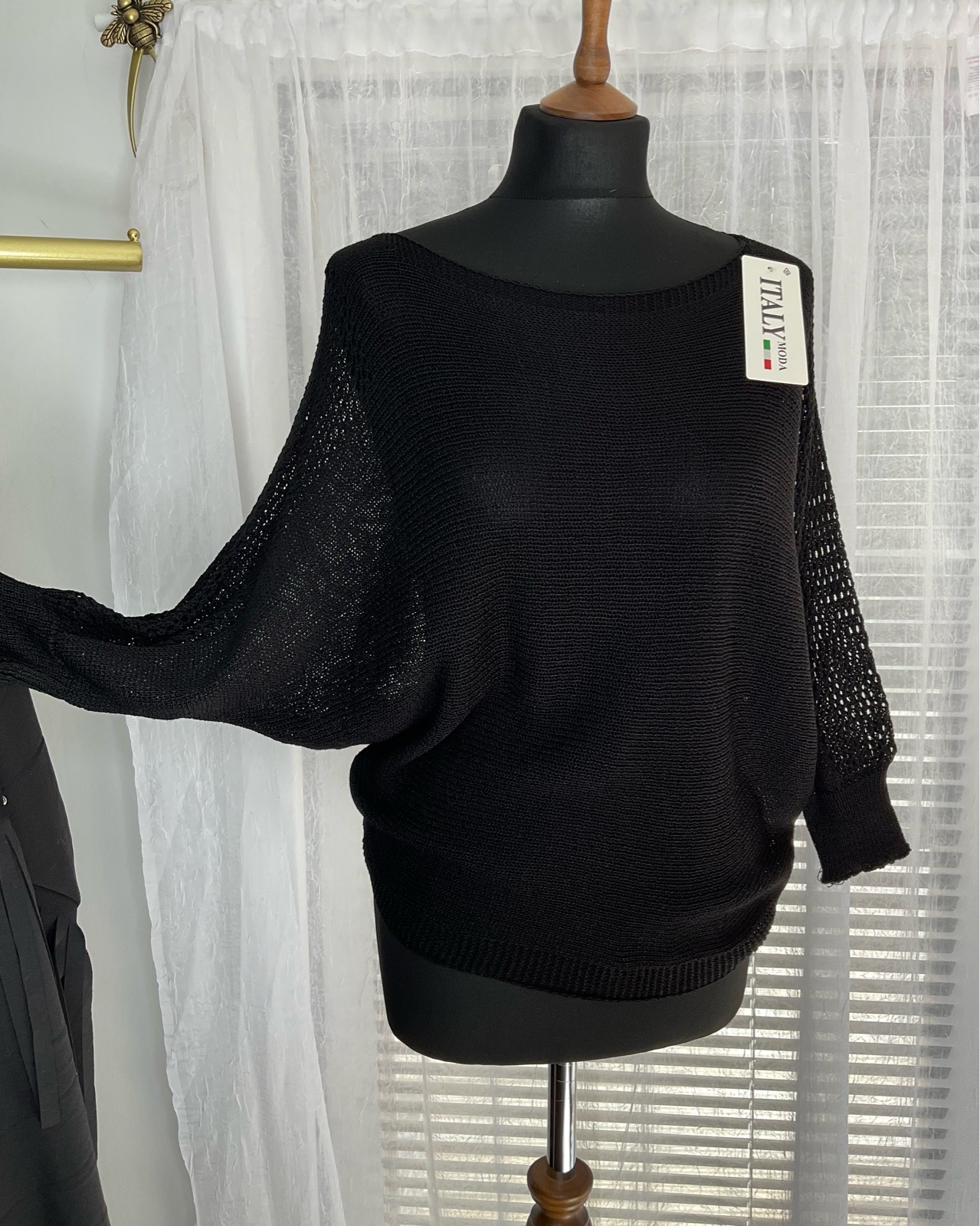 Open Knit Batwing Top. Bow Detail Back. One Size 8-16. Black