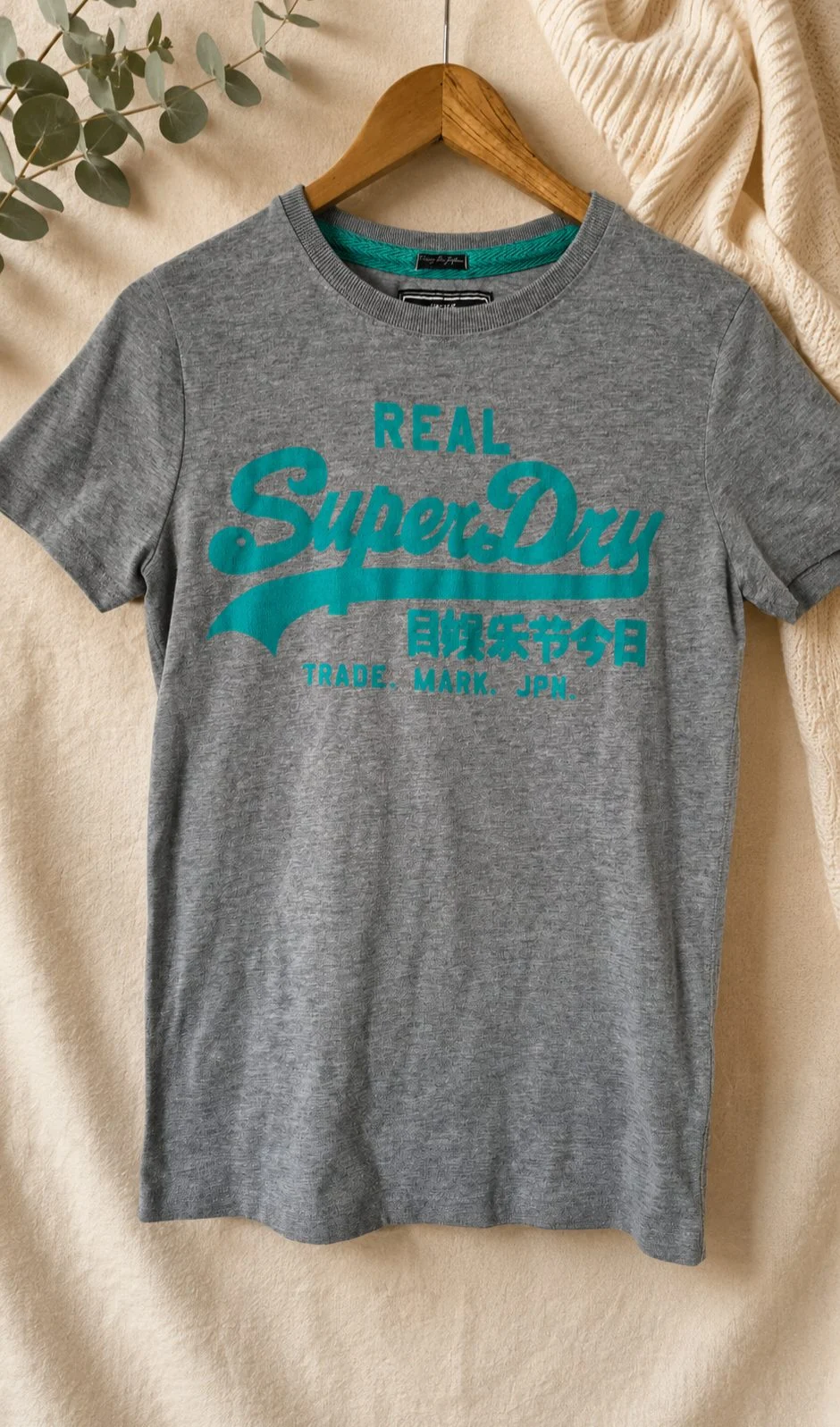 Superdry Vintage Grey Logo T-Shirt Size S B26