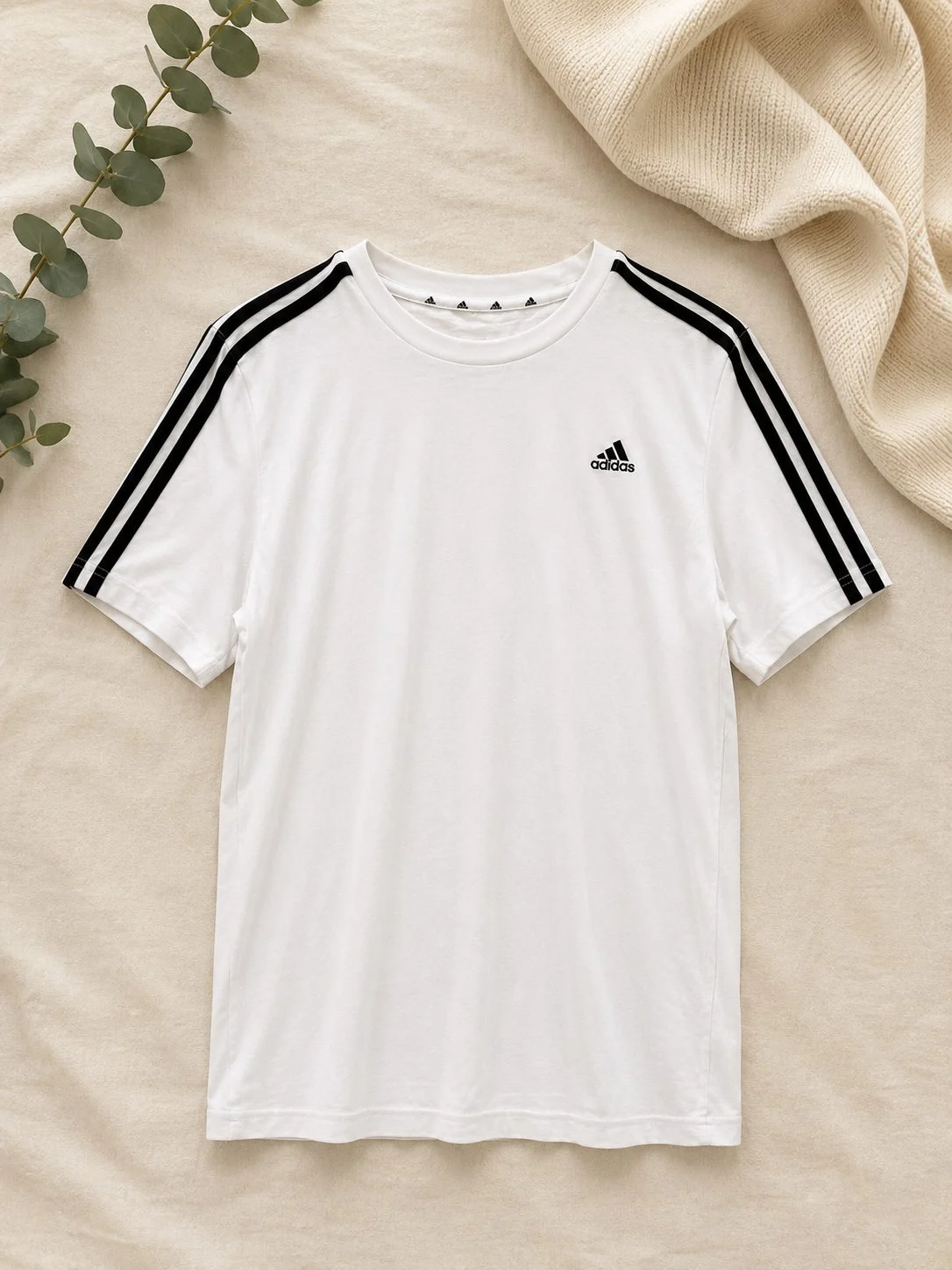 Adidas Boys White 3 Stripe T-Shirt Black Logo Age 15-16 176cm B48