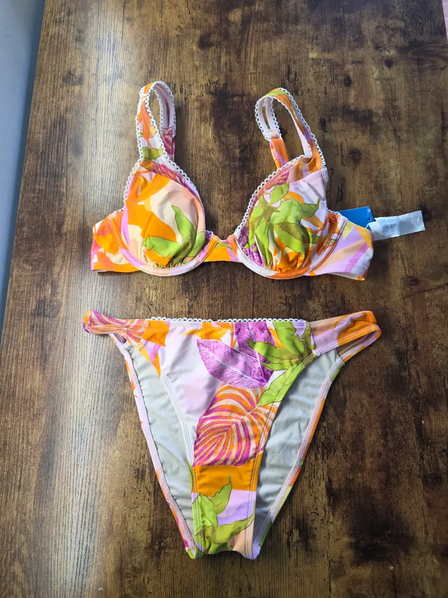 Cupshe underwired padded bikini swimsuit M UK12