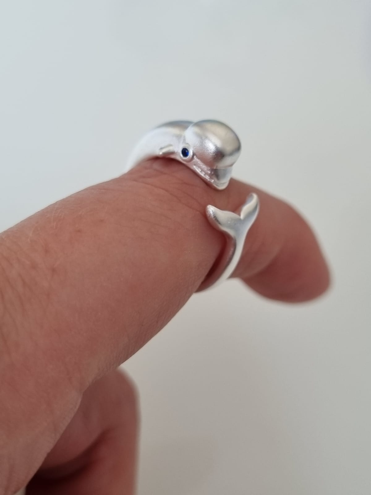 Womens adjustable beluga whale ring
