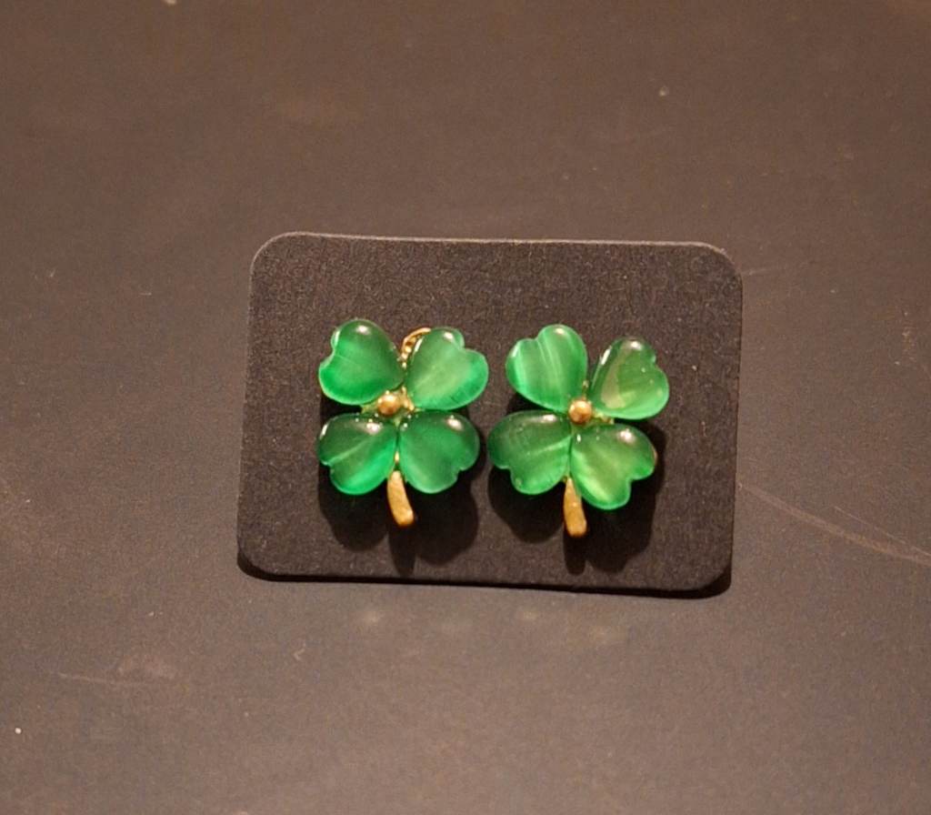Womens 4 leaf clover stud earrings