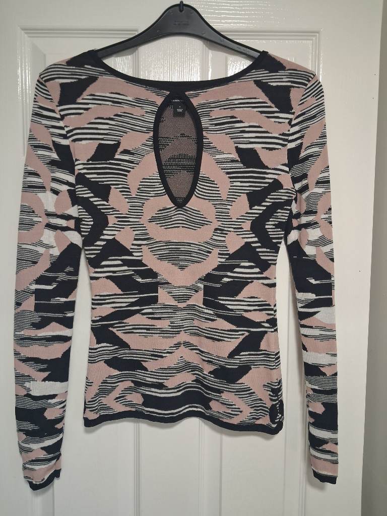 Womens Karen Millen long sleeve top with abstract patterns size small