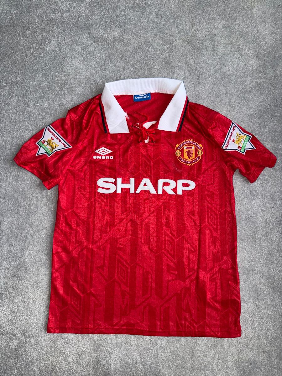 Manchester United Retro ‘Cantona 7’ Football Shirt