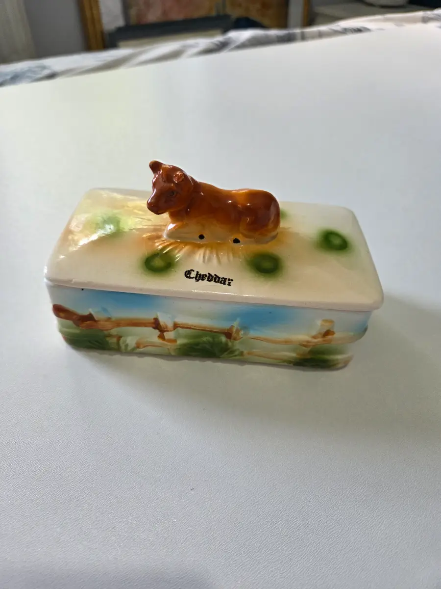Vintage Novelty Cow Cheddar Cheese Dish Lidded Ceramic Cottagecore Kitsch 1950s