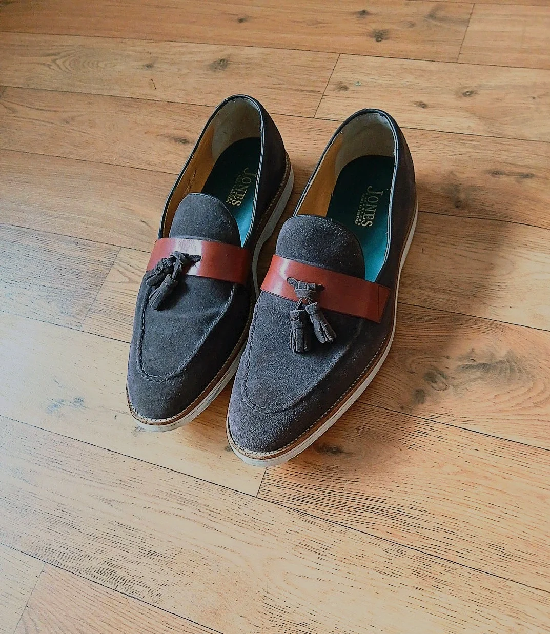Jones Bootmaker Men’s Brown Suede Tassel Loafers Brown Strap Slip-On UK 9
