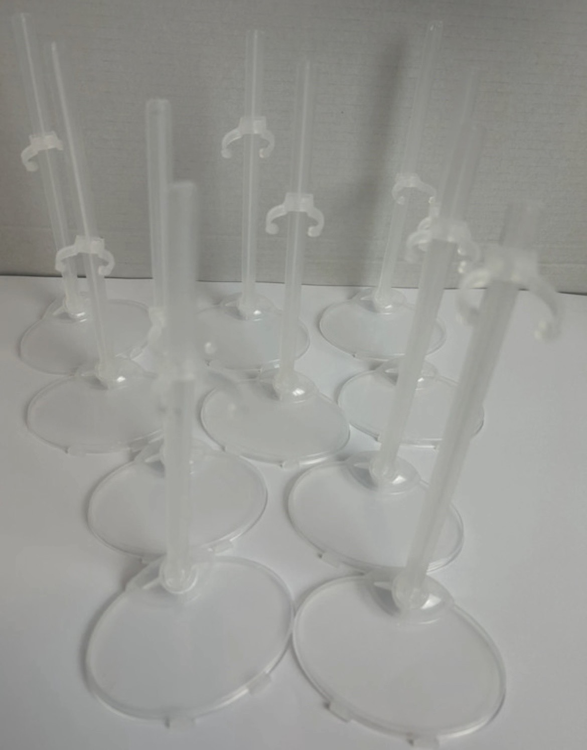 Pack of 10 clear doll stands