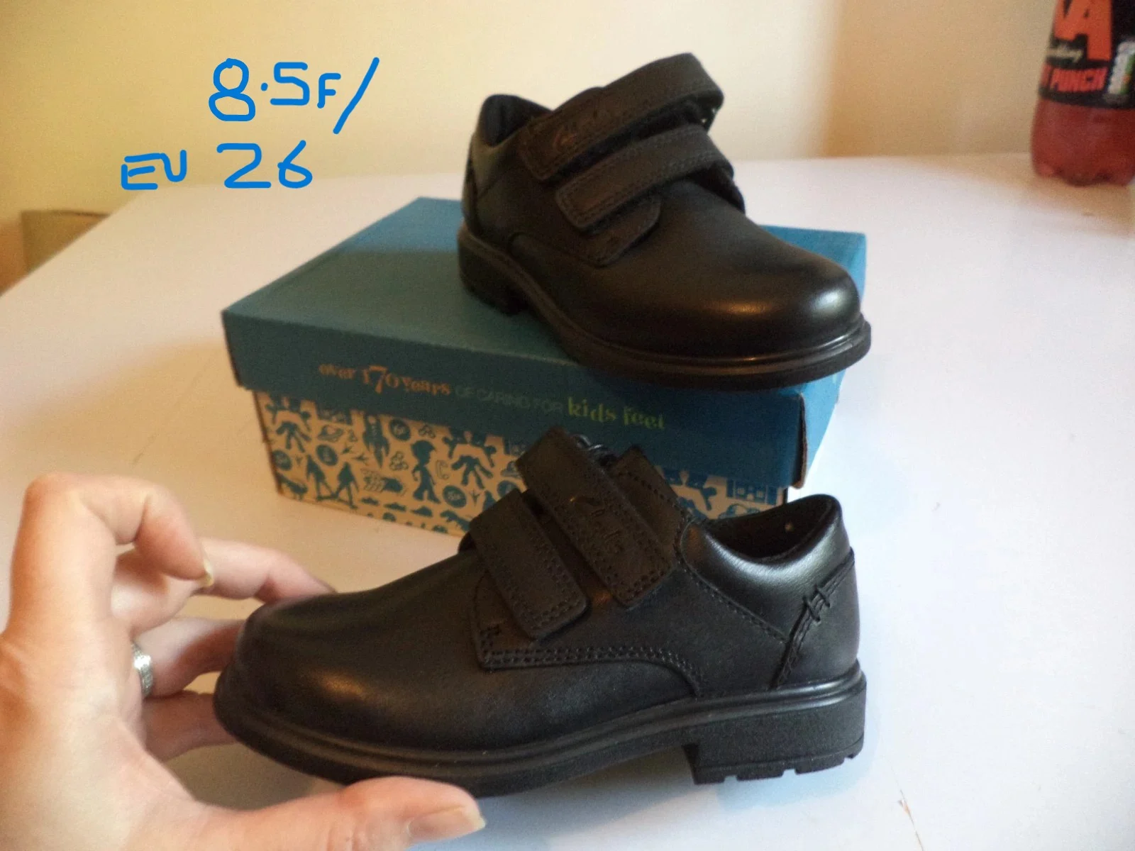 clarks boys Girls remi pace black leather school Shoes size 8.5F 8.5 EU26 26F
