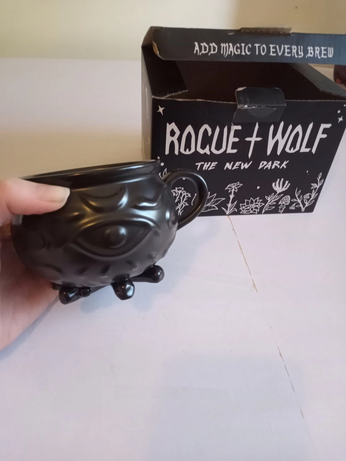 bnib Rogue +Wolf cauldron large black tea coffee mug cup goth gothic witch pagan halloween