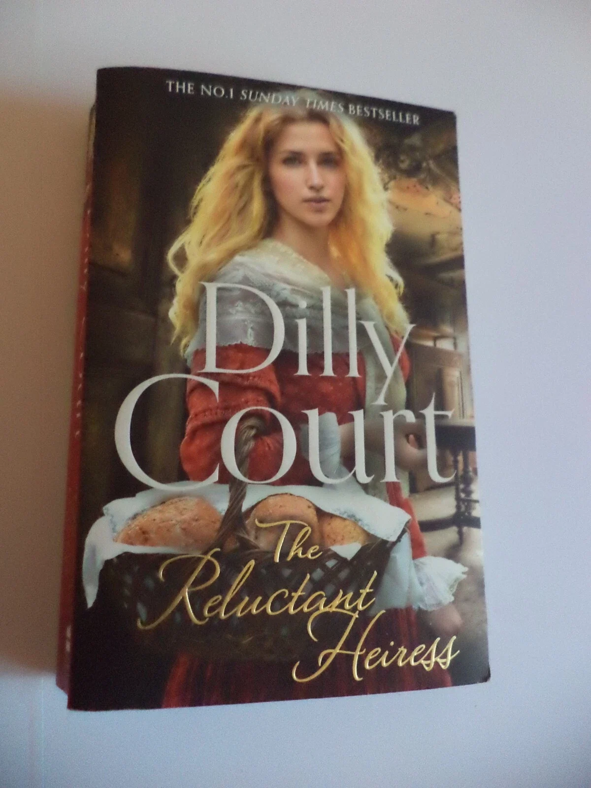 The reluctant heiress Dilly Court historical fiction family saga novel book