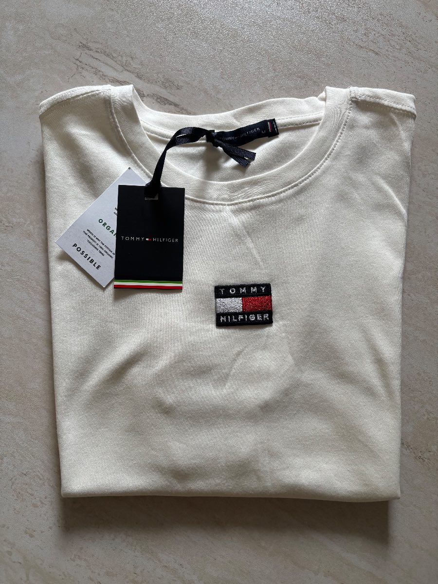 Tommy hilfiger tshirt