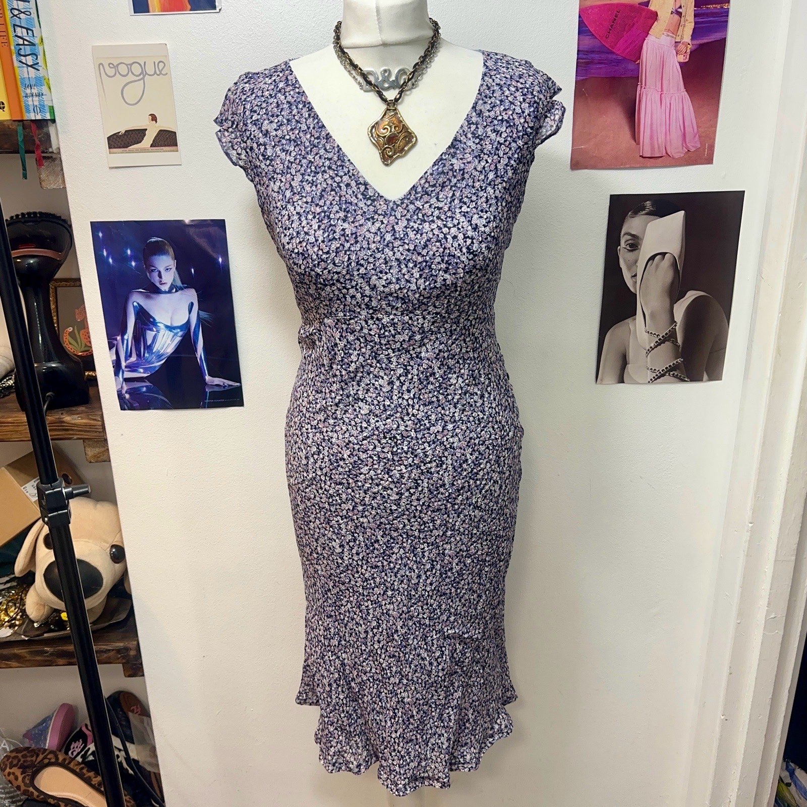 Beautiful vintage Laura Ashley floral midi dress size 10 petite