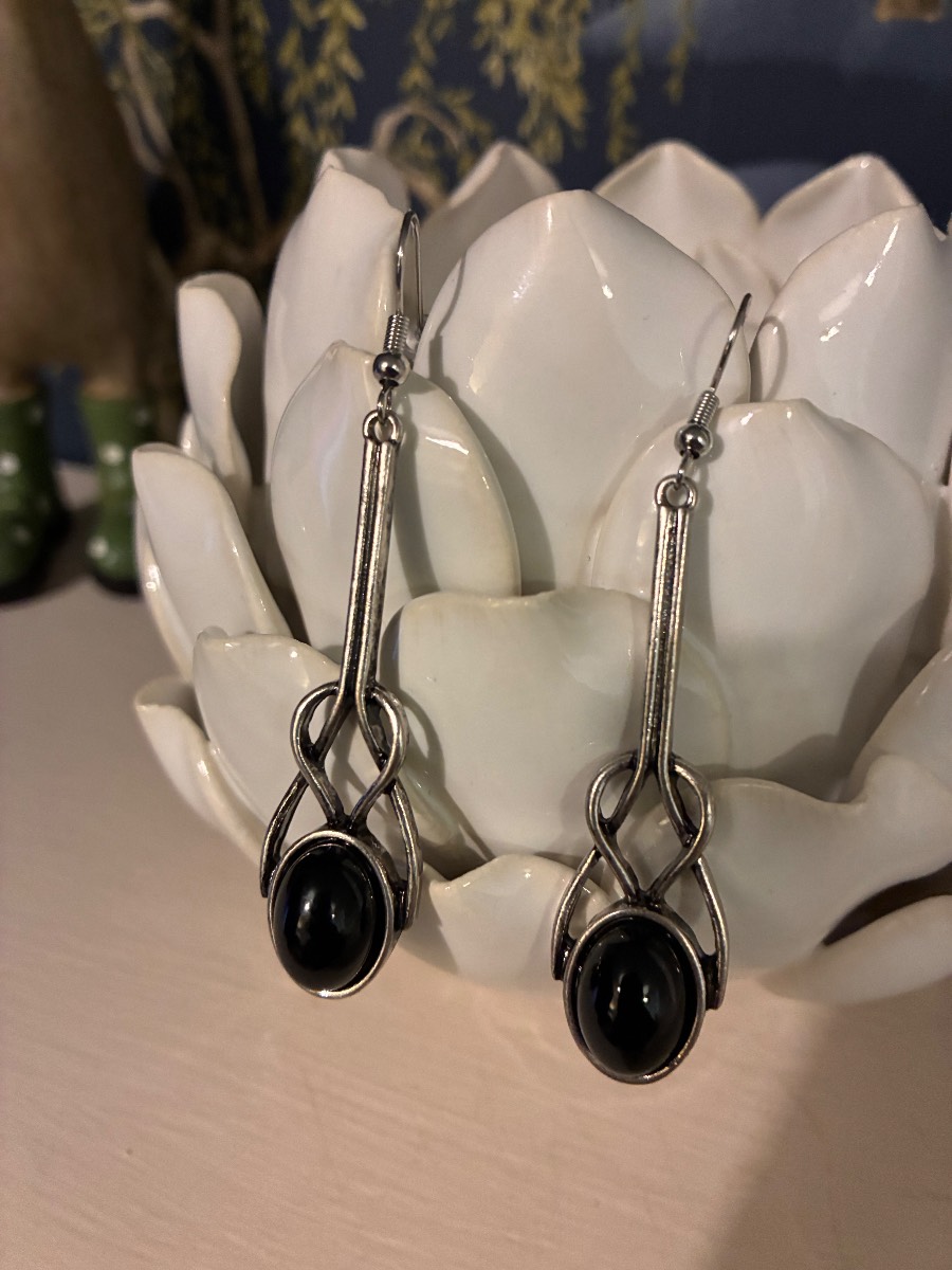 Art deco black glass long drop earrings