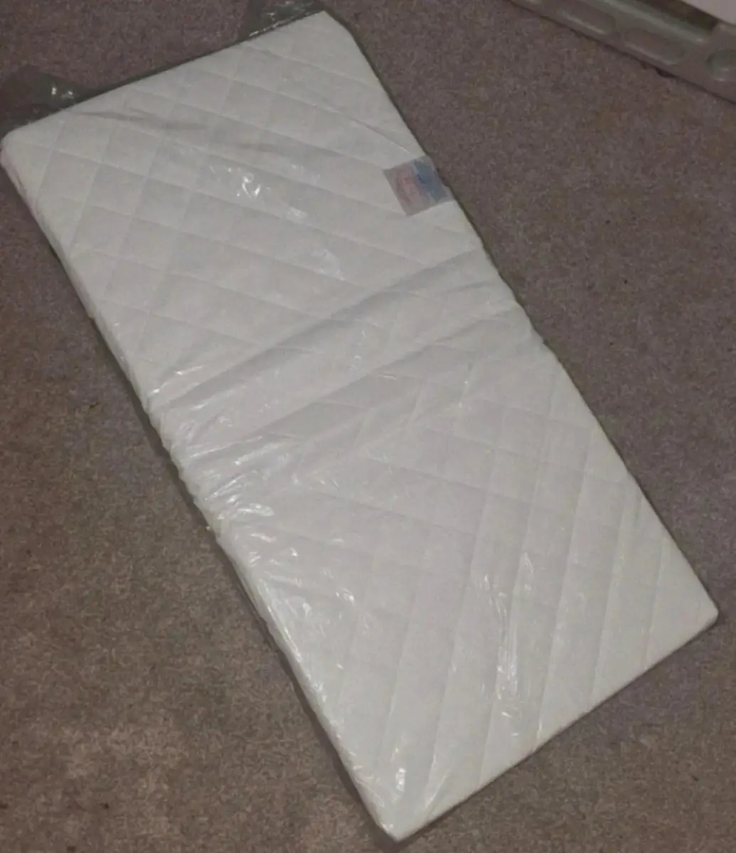 Baby cot mattress 87x44cm
