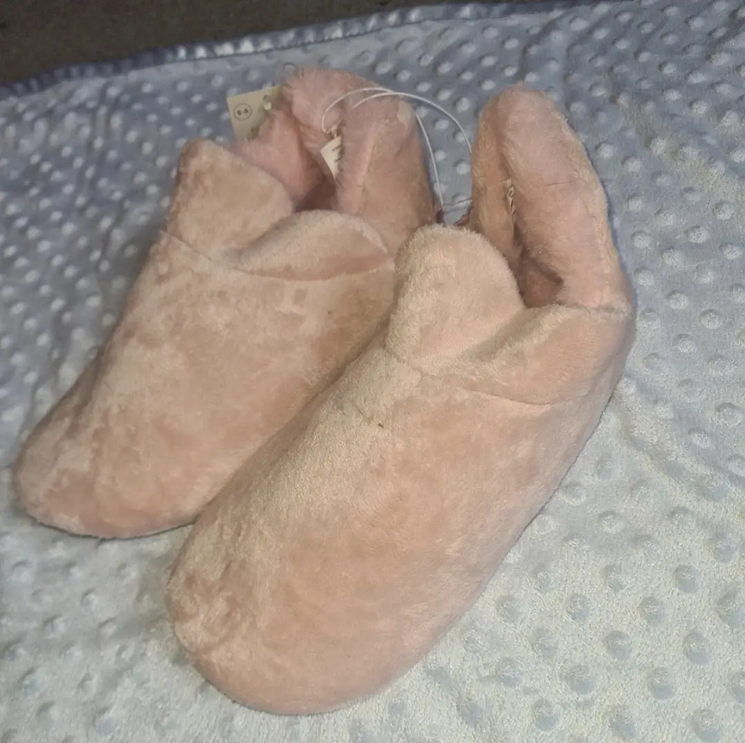 Womens pink boot slippers size UK 5-6