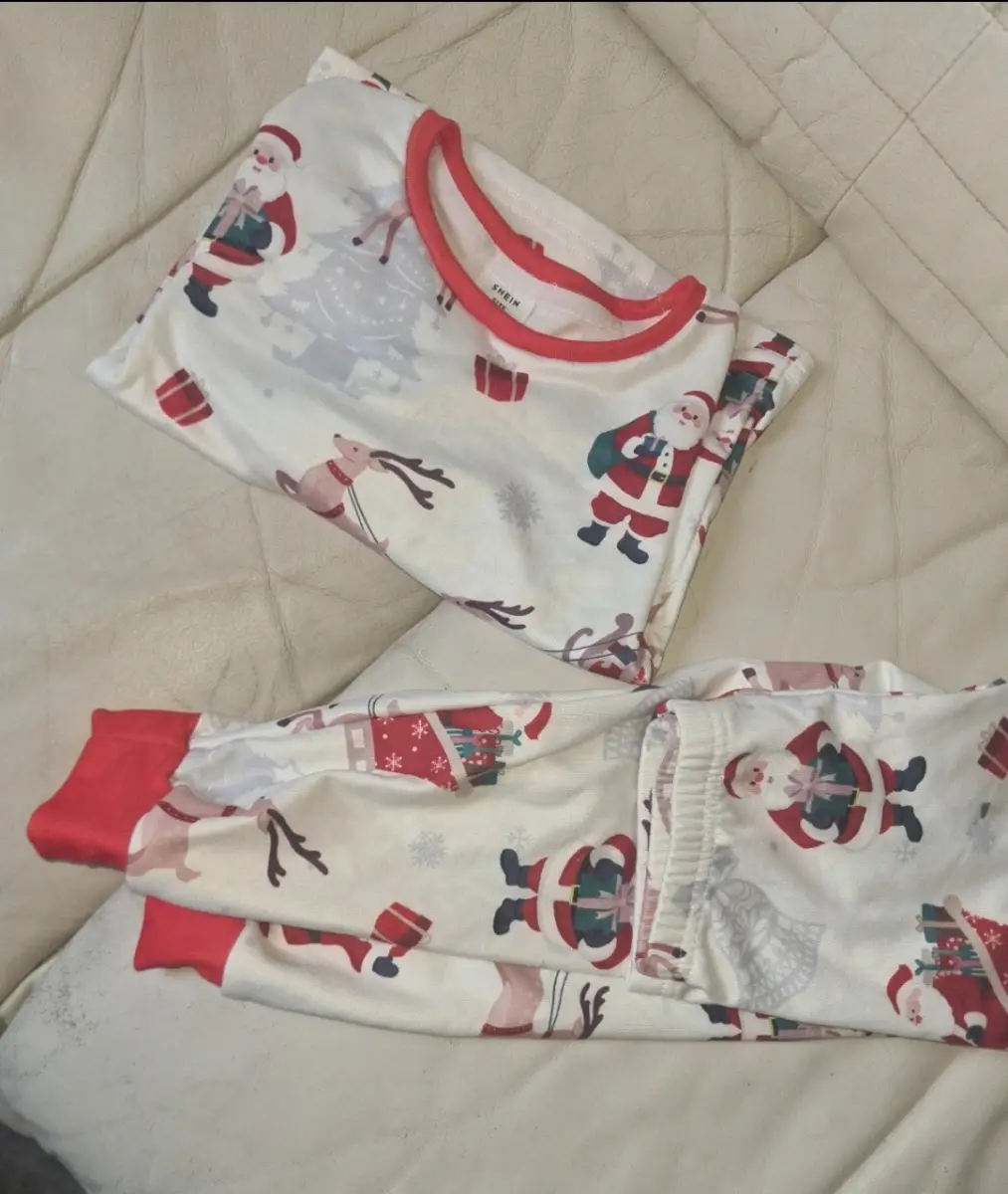 Unisex Christmas pyjamas shein size 5 Years
