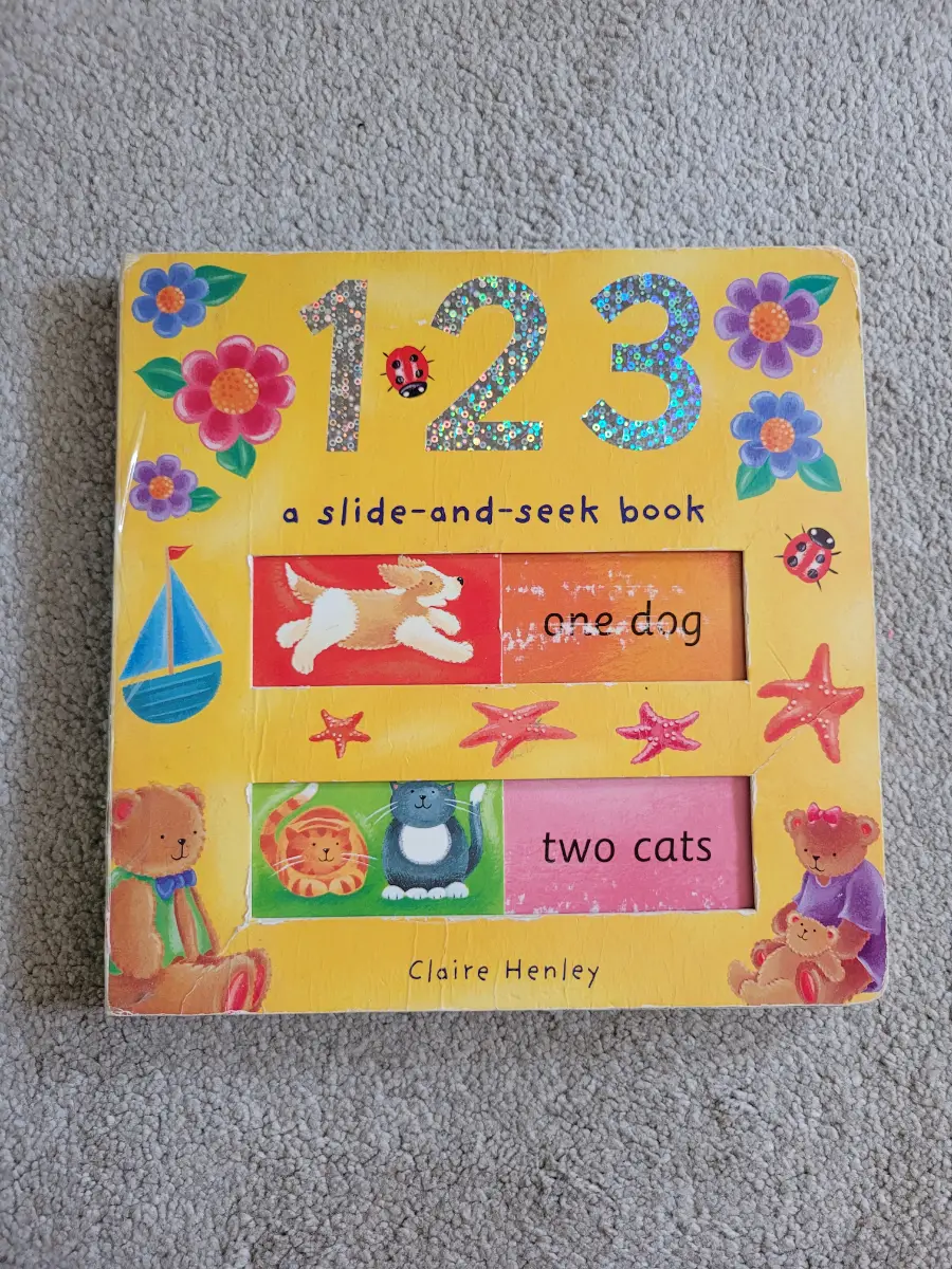 123 Slide & Seek Interactive Learning the numbers Book