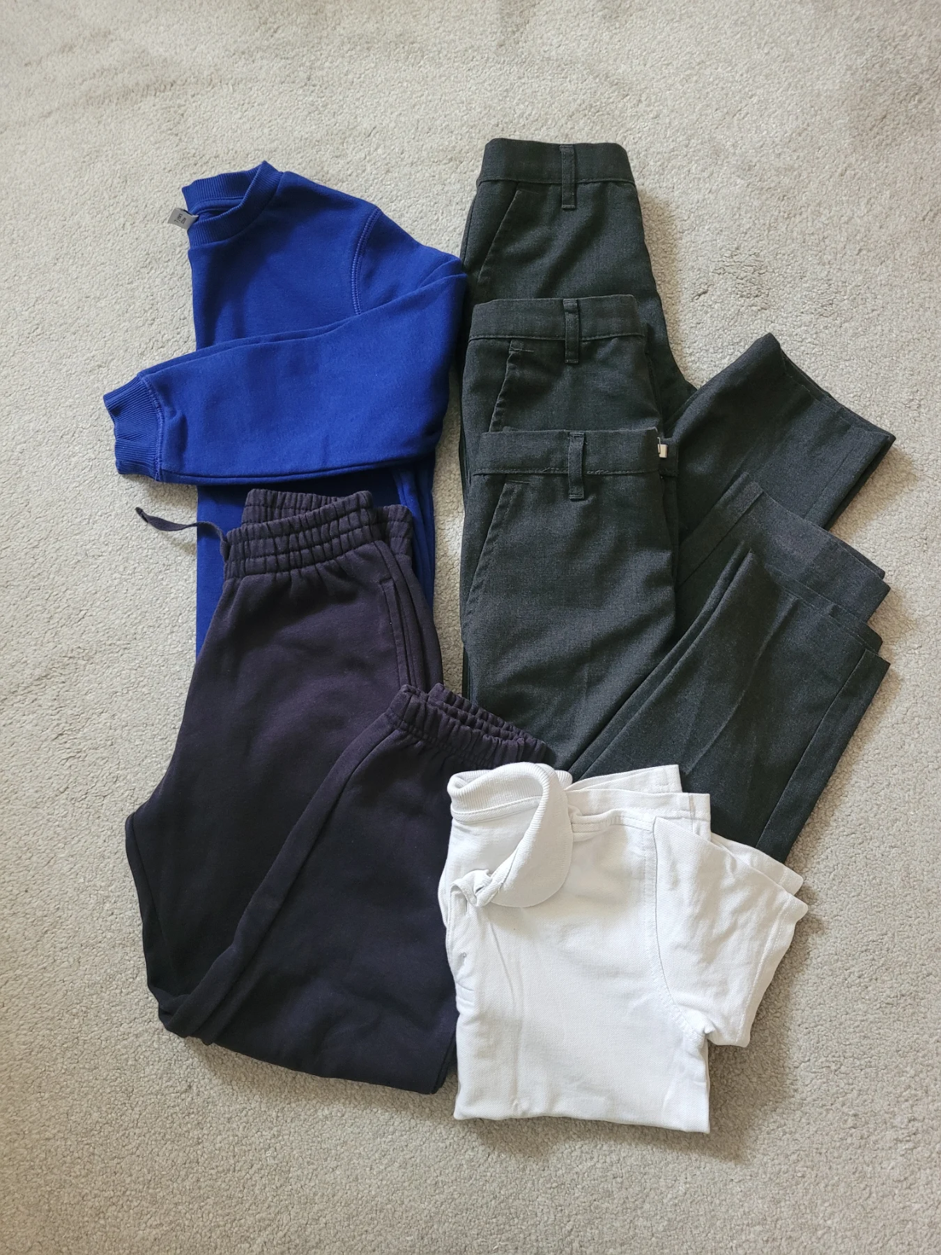 GUC School Bundle: trousers, joggers, sweatshirt. Size 7 years